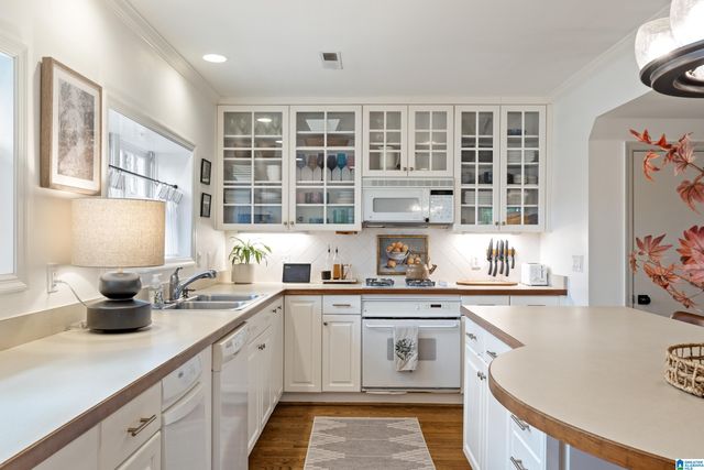 121 HERITAGE CIRCLE, Mountain Brook, AL 35213