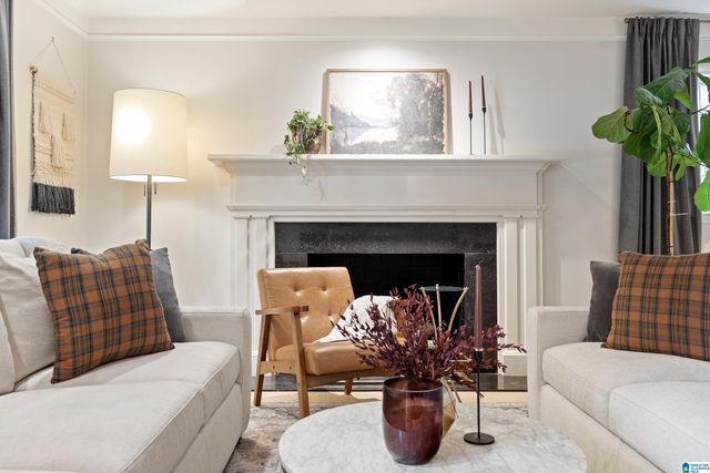 121 HERITAGE CIRCLE, Mountain Brook, AL 35213