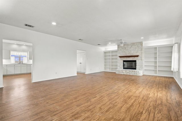 725 County Road 124, Georgetown, TX 78626