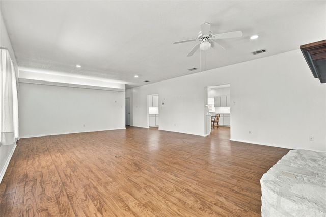 725 County Road 124, Georgetown, TX 78626