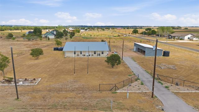 725 County Road 124, Georgetown, TX 78626