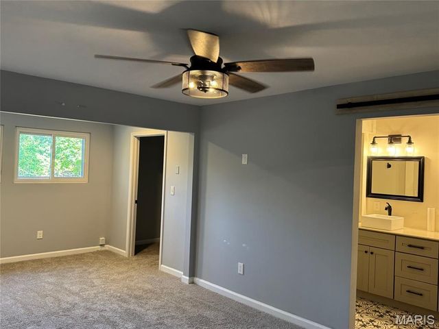 1529 Tryon Drive, Creve Coeur, MO 63146
