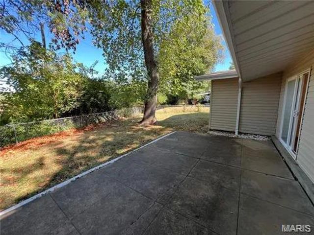 1529 Tryon Drive, Creve Coeur, MO 63146