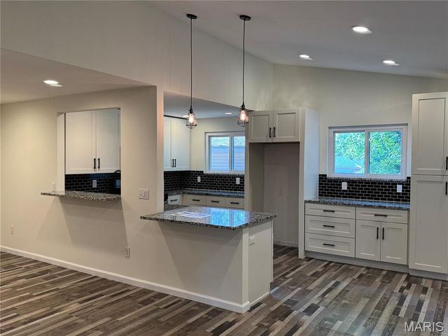 1529 Tryon Drive, Creve Coeur, MO 63146