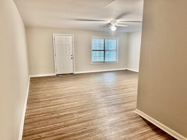 2290 Fairways Court, Kennesaw, GA 30144