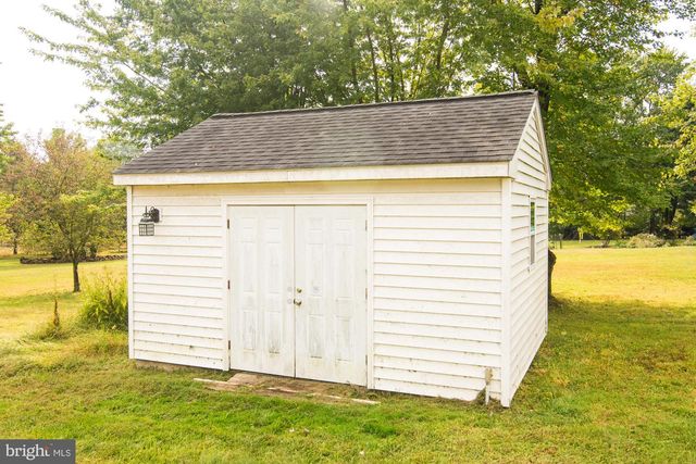 1449 W LAMPLIGHTER LN, North Wales, PA 19454
