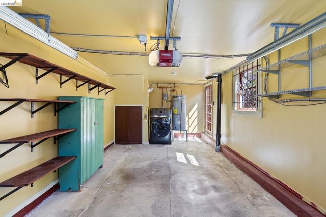 812 E 19Th St, Oakland, CA 94606