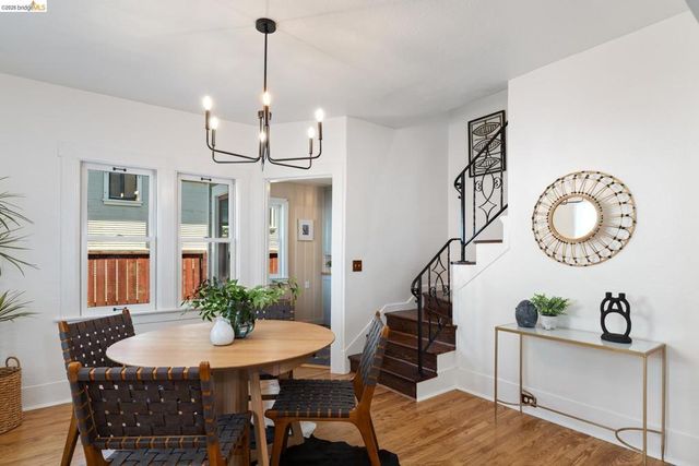 812 E 19Th St, Oakland, CA 94606