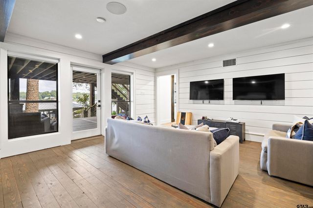 73 Panther Creek Circle, Mt Vernon, TX 75457