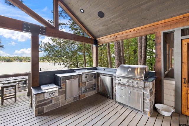 73 Panther Creek Circle, Mt Vernon, TX 75457