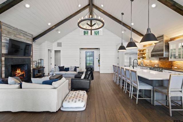 73 Panther Creek Circle, Mt Vernon, TX 75457