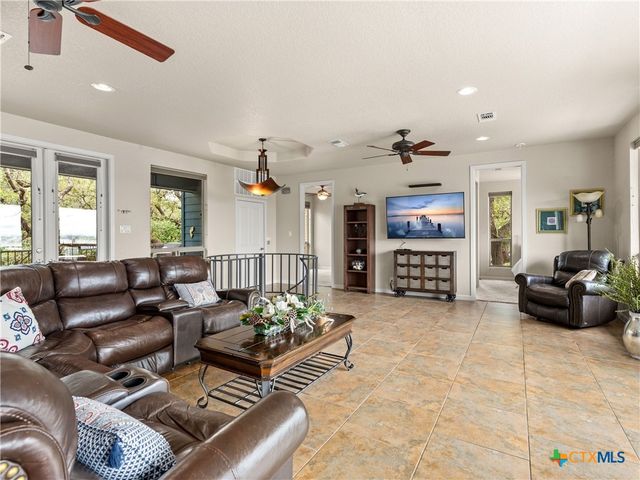 2919 Colleen Drive, Canyon Lake, TX 78133