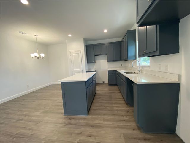 119 E 13th Avenue, Corsicana, TX 75110