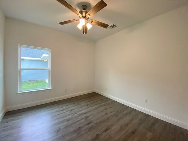 119 E 13th Avenue, Corsicana, TX 75110