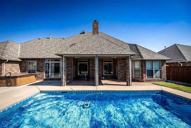 1434 NE Independence, Lawton, OK 73507