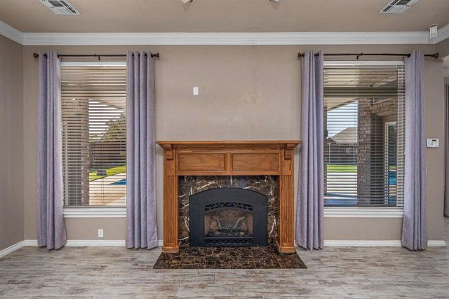 1434 NE Independence, Lawton, OK 73507