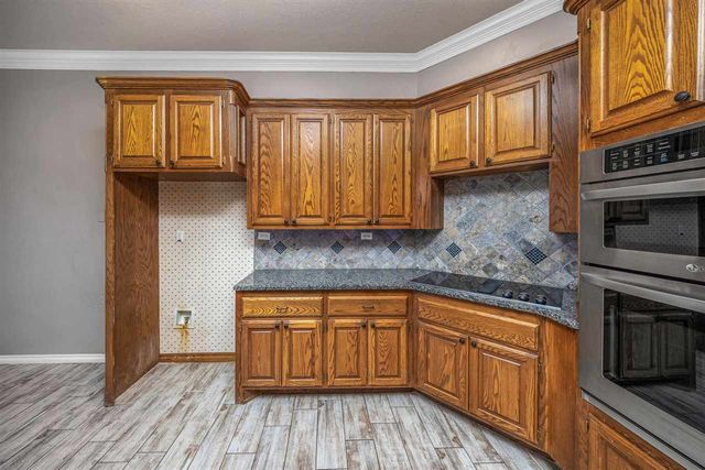 1434 NE Independence, Lawton, OK 73507