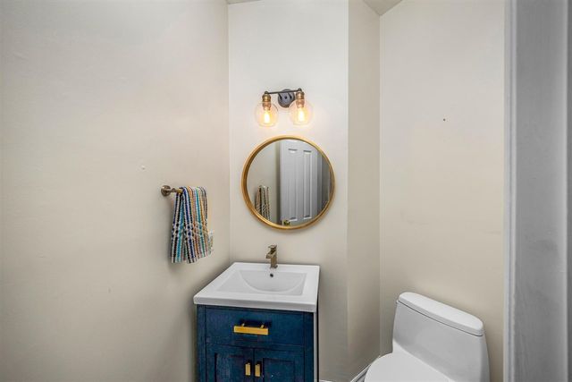 1434 NE Independence, Lawton, OK 73507