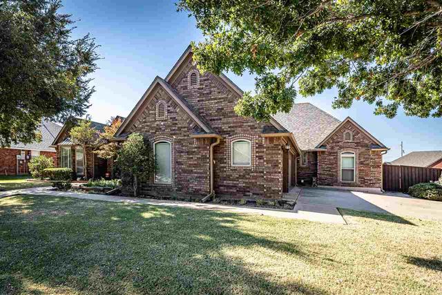 1434 NE Independence, Lawton, OK 73507