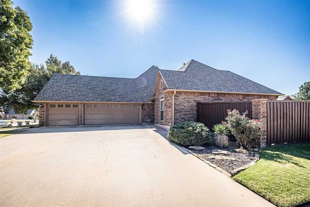 1434 NE Independence, Lawton, OK 73507