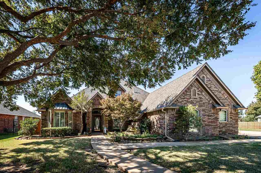 1434 NE Independence, Lawton, OK 73507