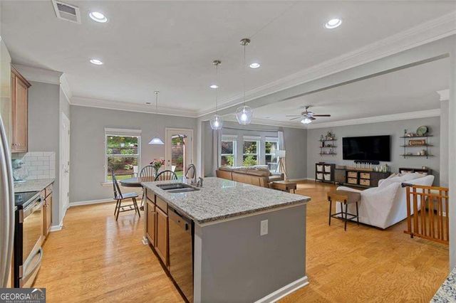 808 Whisperwood Trail, Acworth, GA 30102