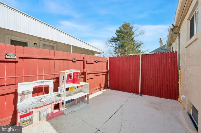 18 W 3RD ST, Marcus Hook, PA 19061