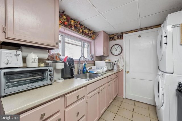 18 W 3RD ST, Marcus Hook, PA 19061