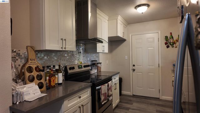 9957 Nebula Way, Sacramento, CA 95827