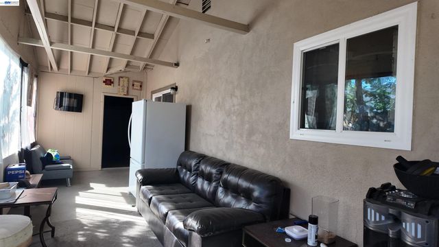 9957 Nebula Way, Sacramento, CA 95827