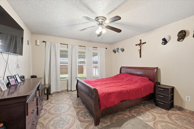 919 Brae Loch Drive, Dallas, TX 75217