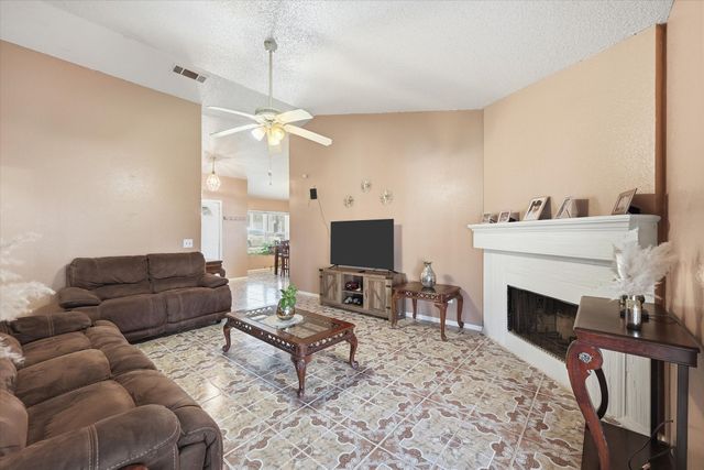 919 Brae Loch Drive, Dallas, TX 75217