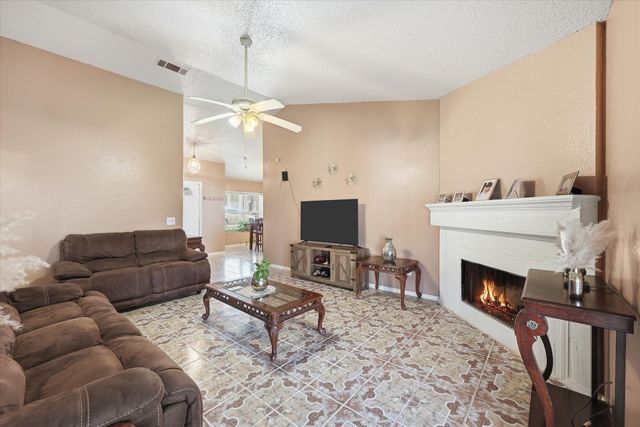 919 Brae Loch Drive, Dallas, TX 75217