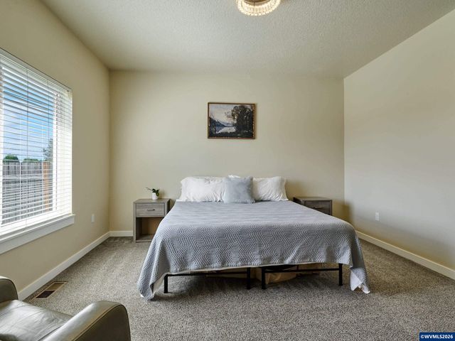 542 E Elm Lp, Gervais, OR 97026