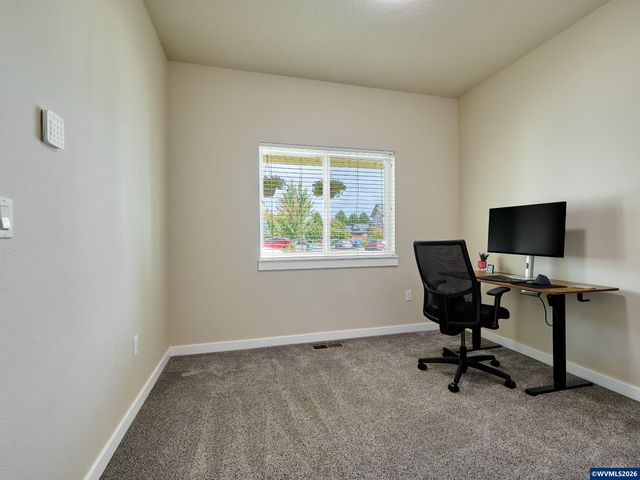 542 E Elm Lp, Gervais, OR 97026