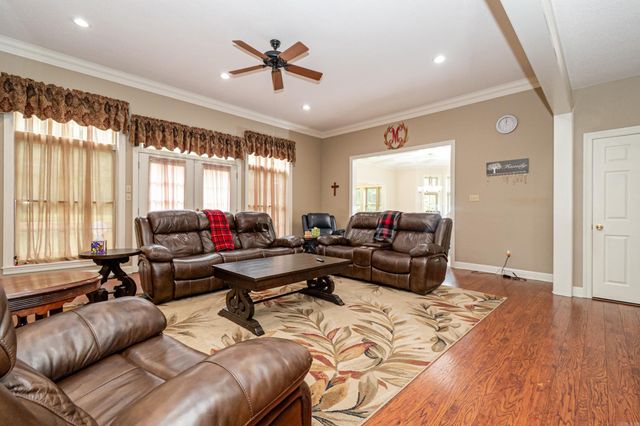 350 & 326 Iron Mountain Rd, El Dorado, AR 71730