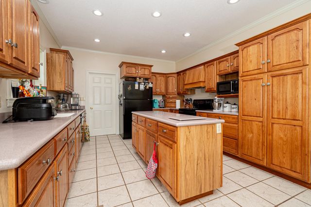 350 & 326 Iron Mountain Rd, El Dorado, AR 71730