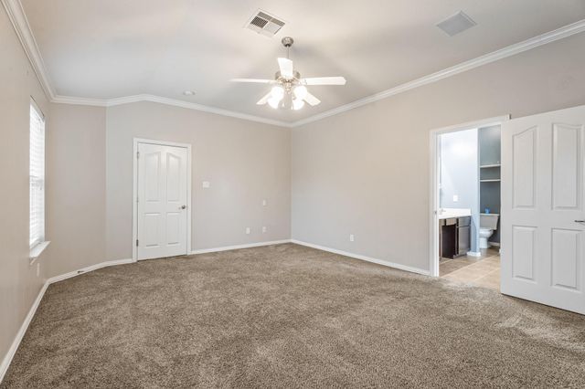 6605 Fallen Breeze Lane, Dickinson, TX 77539