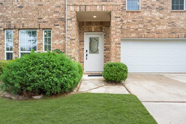 6605 Fallen Breeze Lane, Dickinson, TX 77539