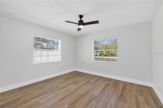 208 W HILDA STREET, Tampa, FL 33603