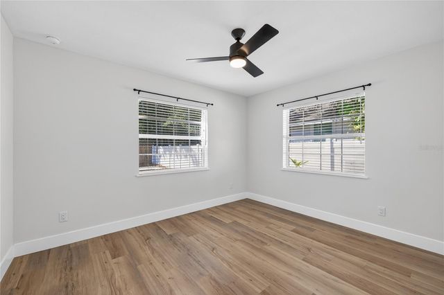 208 W HILDA STREET, Tampa, FL 33603