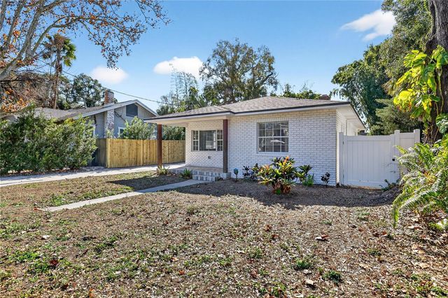 208 W HILDA STREET, Tampa, FL 33603