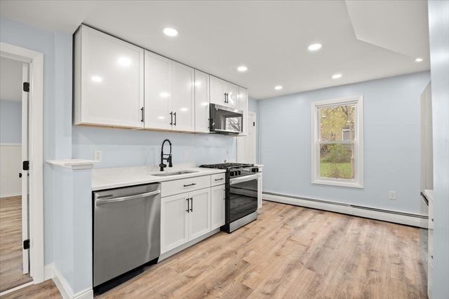 193 Linden St, Swansea, MA 02777
