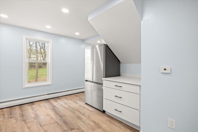 193 Linden St, Swansea, MA 02777