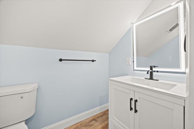 193 Linden St, Swansea, MA 02777