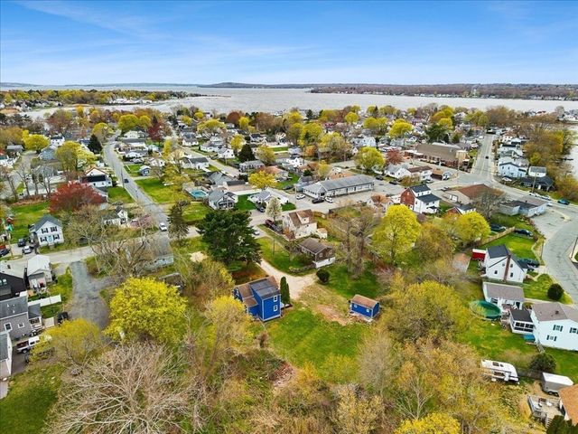 193 Linden St, Swansea, MA 02777