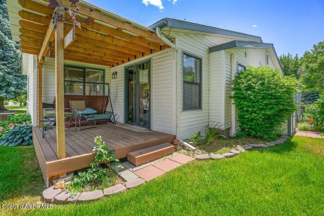 1557 W Woodlawn Dr, #2, Hayden, ID 83835