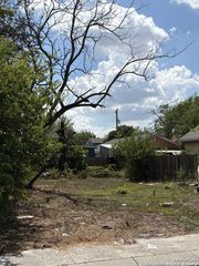 226 Micklejohn, San Antonio, TX 78207