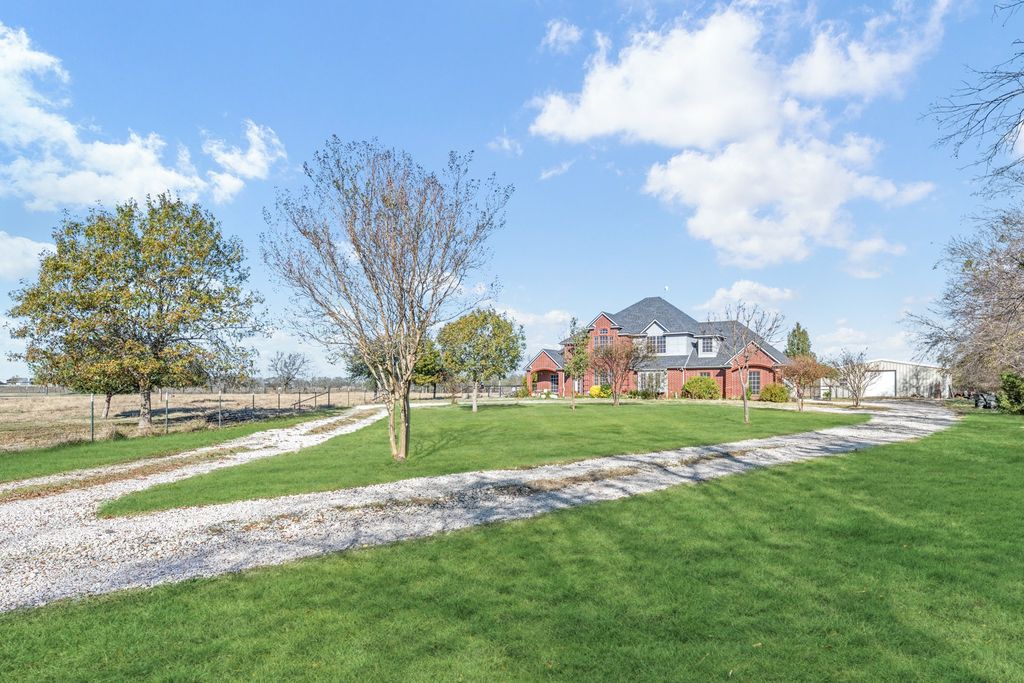 4520 County Road 2708, Caddo Mills, TX 75135