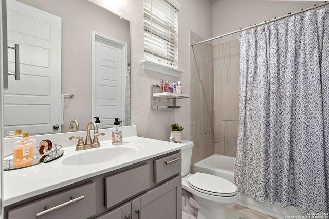 23107 Evangeline, San Antonio, TX 78258